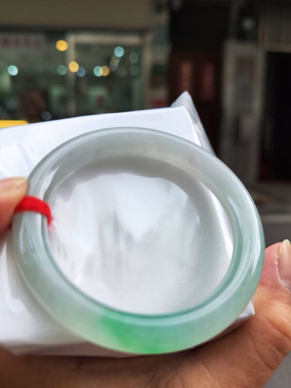 🌸 冰種飄陽綠正圈圓骨手鐲  天然緬甸玉A貨 🌸
