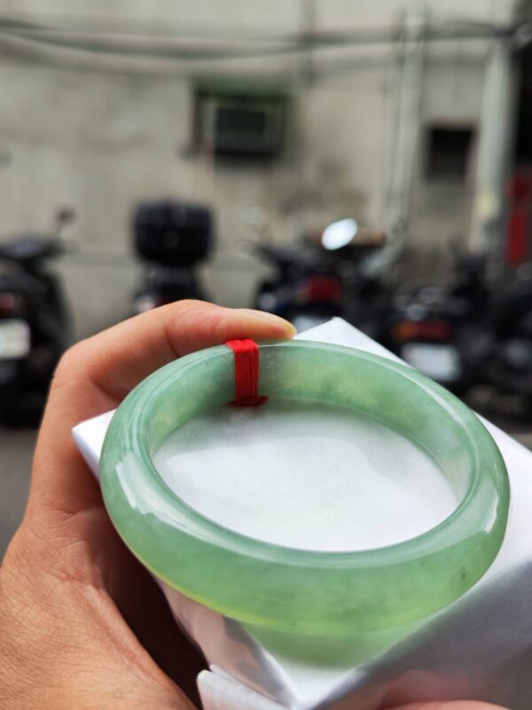 🌸  冰種滿色蘋果綠正圈骨手鐲  天然緬甸玉A貨 🌸