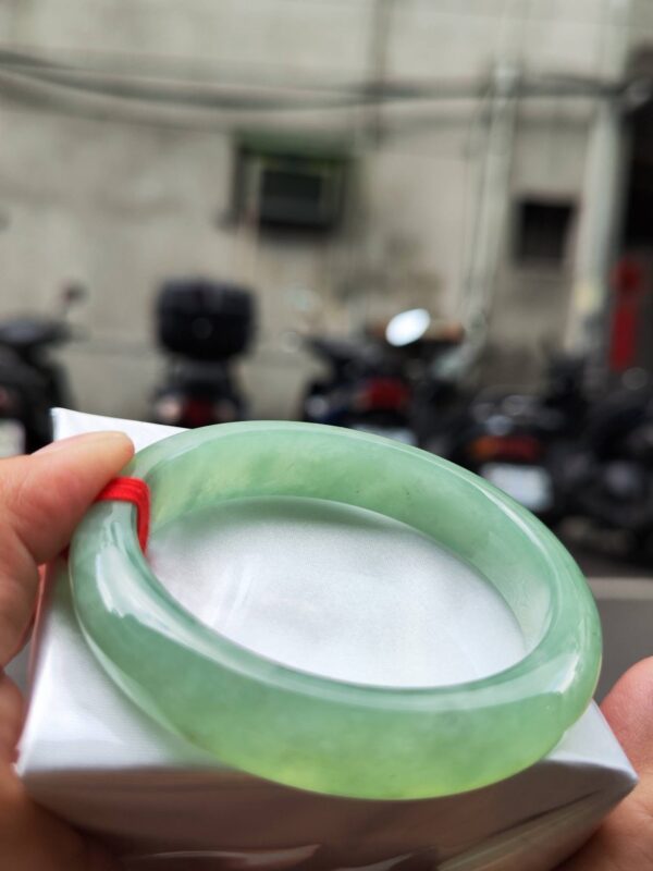 🌸  冰種滿色蘋果綠正圈骨手鐲  天然緬甸玉A貨 🌸