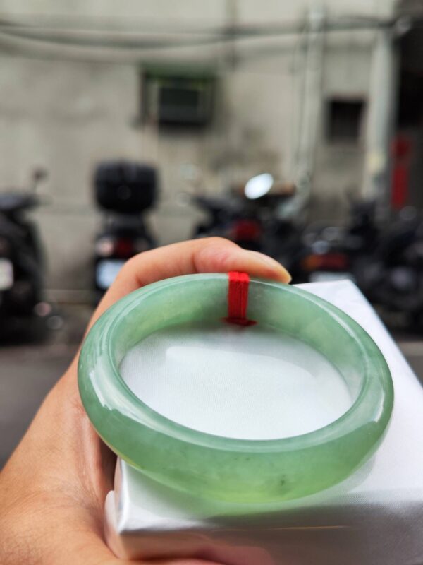 🌸  冰種滿色蘋果綠正圈骨手鐲  天然緬甸玉A貨 🌸