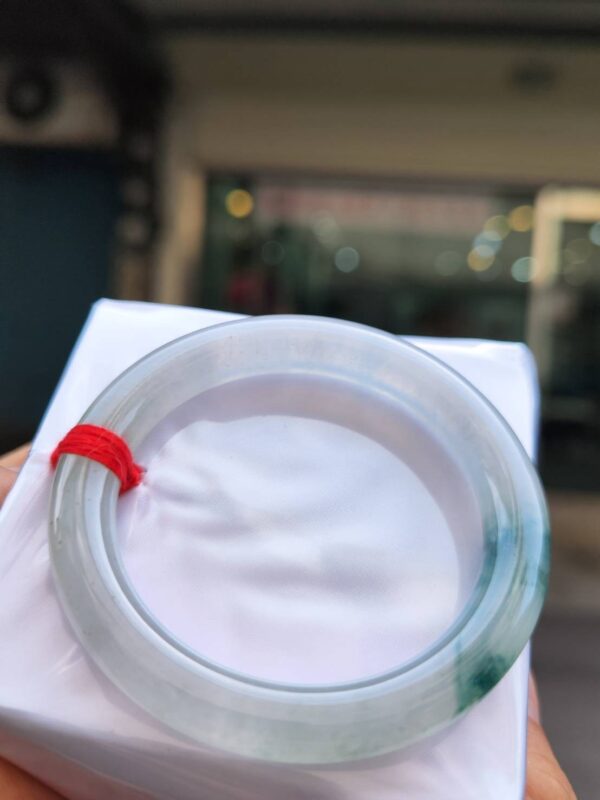 img_6269-2 ✨ 放光玻璃種圓骨飄綠花 正圈手鐲 💚 天然緬甸玉A貨
