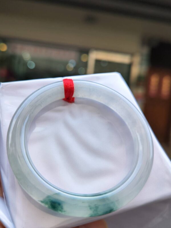 img_6270-2 ✨ 放光玻璃種圓骨飄綠花 正圈手鐲 💚 天然緬甸玉A貨