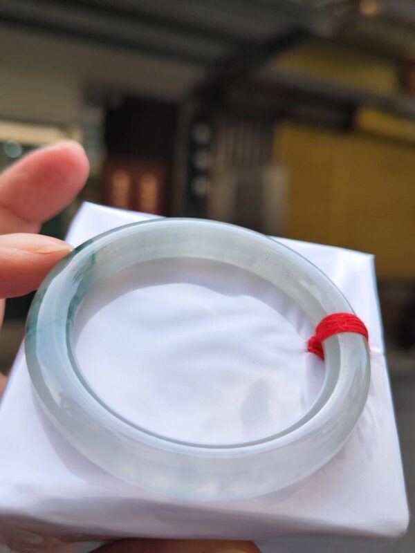 img_6272-2 ✨ 放光玻璃種圓骨飄綠花 正圈手鐲 💚 天然緬甸玉A貨