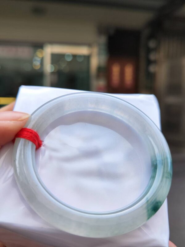 img_6273-2 ✨ 放光玻璃種圓骨飄綠花 正圈手鐲 💚 天然緬甸玉A貨