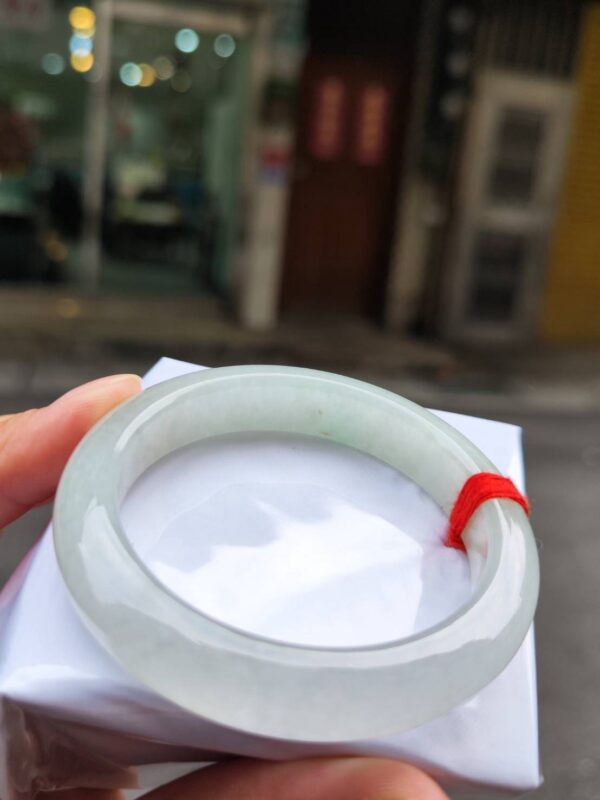 🌸  冰種飄淡綠正圈厚庄手鐲  天然緬甸玉A貨 🌸