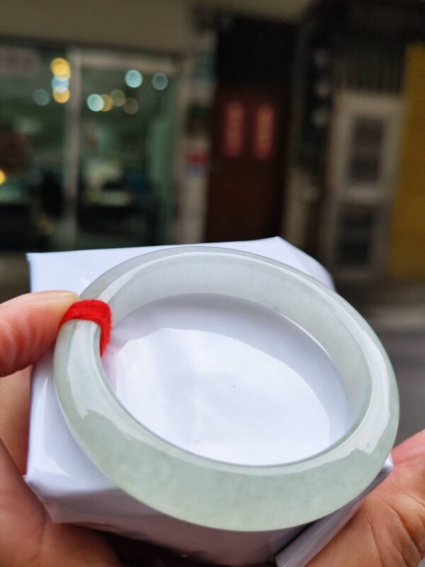 🌸  冰種飄淡綠正圈厚庄手鐲  天然緬甸玉A貨 🌸