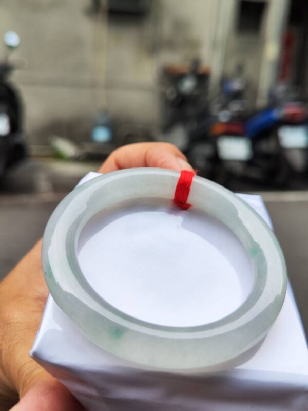 💚 天然緬甸玉A貨 ✨冰種圓骨飄綠花 正圈手鐲