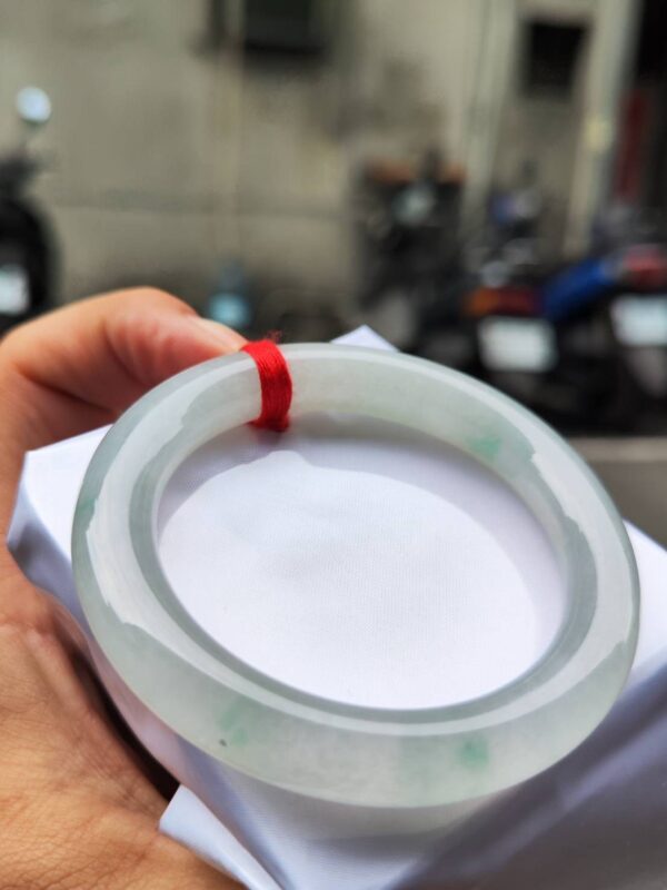 💚 天然緬甸玉A貨 ✨冰種圓骨飄綠花 正圈手鐲