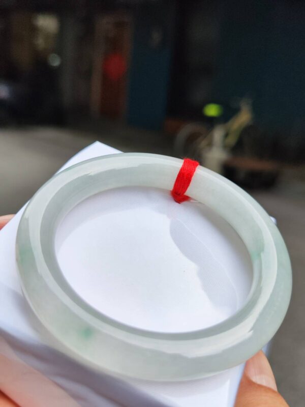 💚 天然緬甸玉A貨 ✨冰種圓骨飄綠花 正圈手鐲