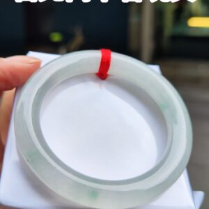 💚 天然緬甸玉A貨 ✨冰種圓骨飄綠花 正圈手鐲