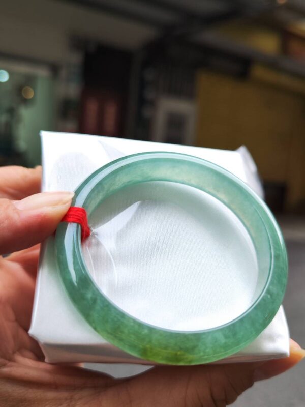 ✨  冰種滿色飄黃 正圈手鐲  💚 天然緬甸玉A貨