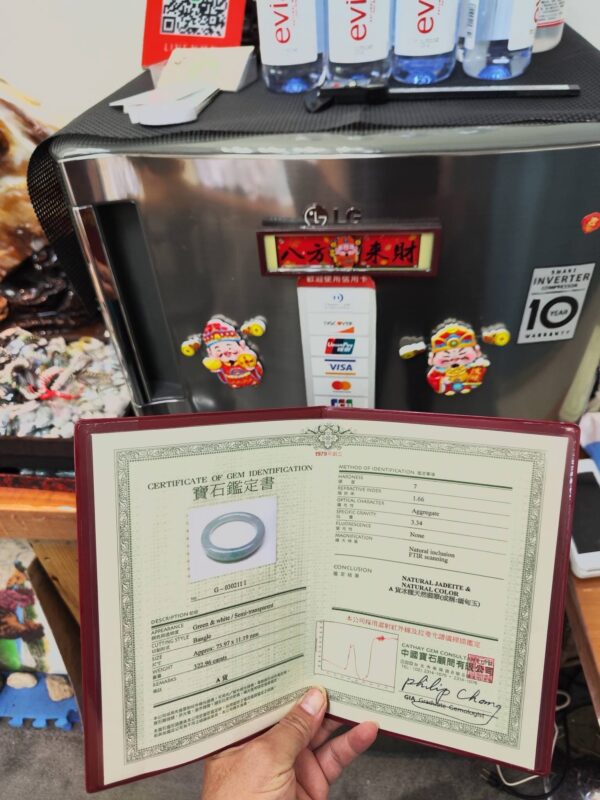 ✨   冰種圓骨飄綠花 正圈手鐲                            💚 天然緬甸玉A貨