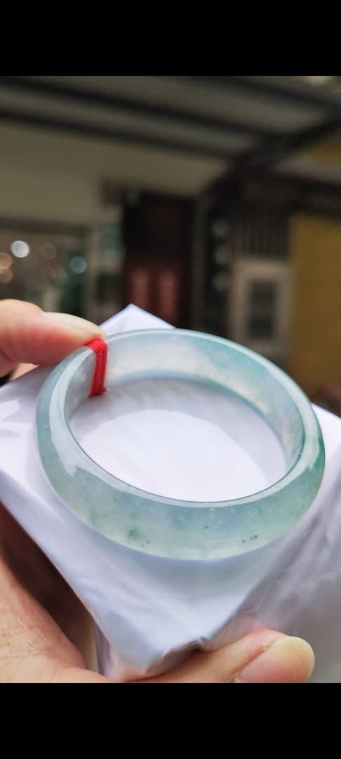 ✨ 木拿場口 頂級放光玻璃種飄綠花 正圈寬版手鐲