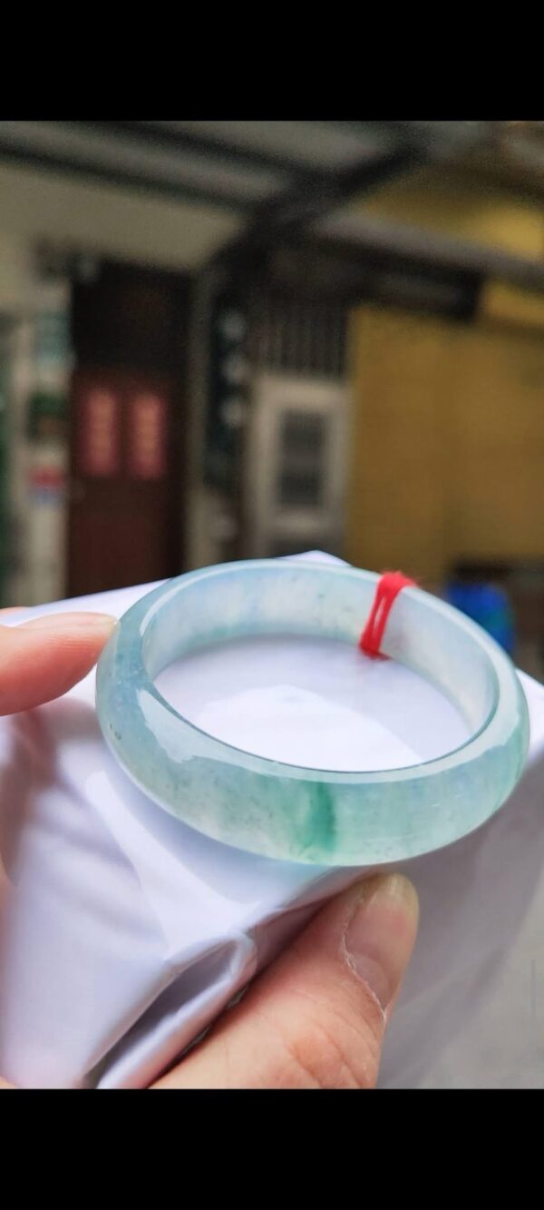 ✨ 木拿場口 頂級放光玻璃種飄綠花 正圈寬版手鐲