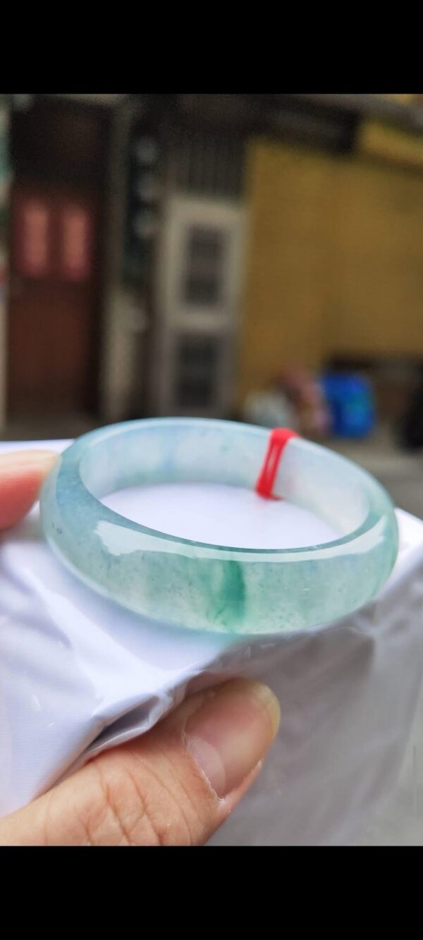 ✨ 木拿場口 頂級放光玻璃種飄綠花 正圈寬版手鐲