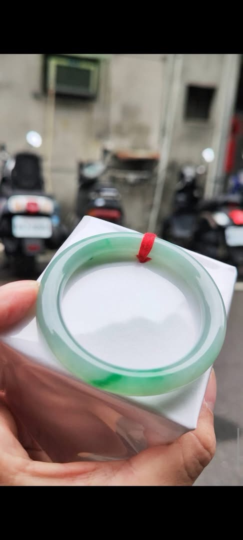 img_6734-2 ✨ 冰種圓骨飄陽綠 正圈手鐲
💚 天然緬甸玉A貨