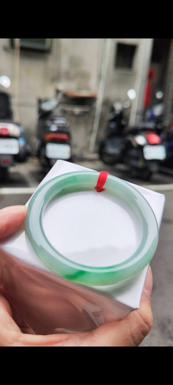 img_6735-2 ✨ 冰種圓骨飄陽綠 正圈手鐲
💚 天然緬甸玉A貨