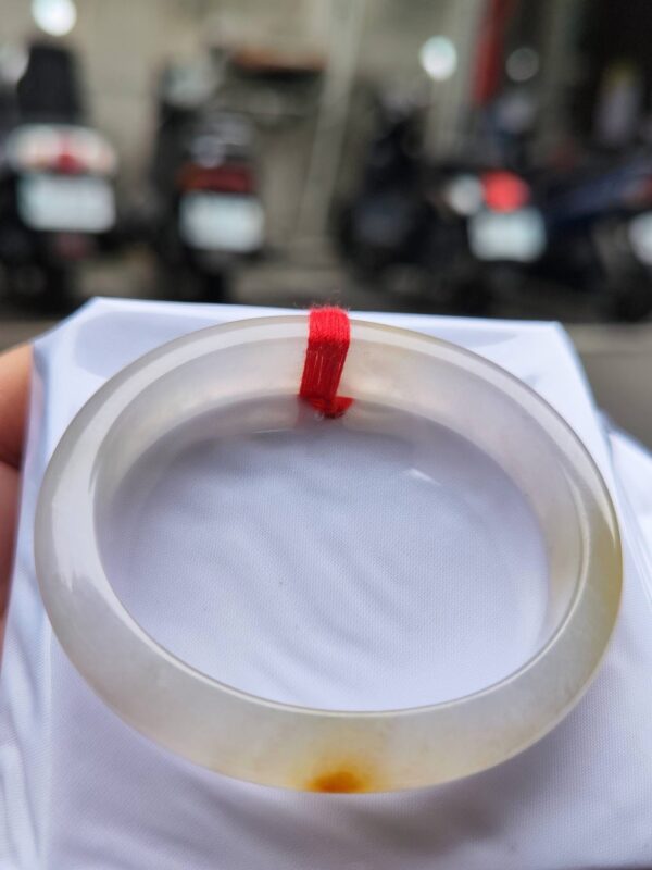 ✨  冰種飄蜜黃 貴妃鐲

💚 天然緬甸玉A貨