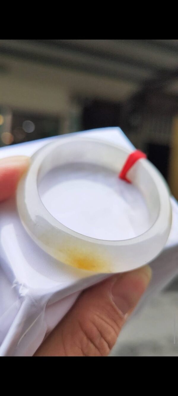 ✨  冰種飄蜜黃 貴妃鐲

💚 天然緬甸玉A貨