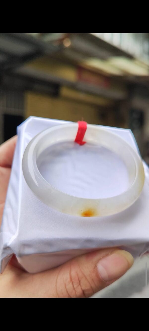 ✨  冰種飄蜜黃 貴妃鐲

💚 天然緬甸玉A貨