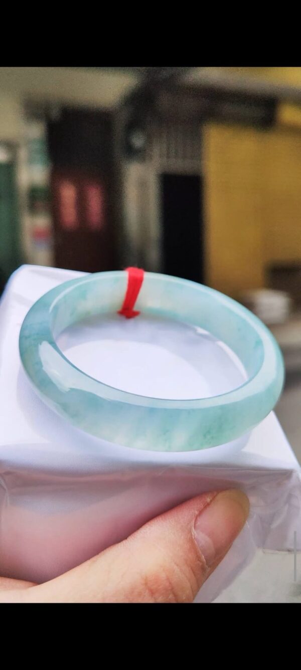 img_6767 ✨ 冰種藍水飄花 正圈手鐲
💚 天然緬甸玉A貨