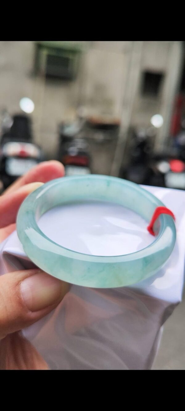 img_6772 ✨ 冰種藍水飄花 正圈手鐲
💚 天然緬甸玉A貨