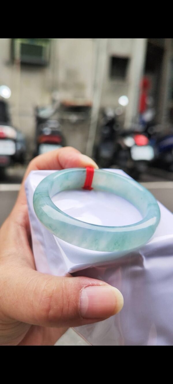 img_6780-2 ✨ 冰種藍水飄花 正圈手鐲
💚 天然緬甸玉A貨