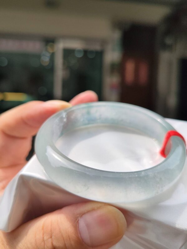 ✨ 木拿場口 頂級放光玻璃種 正圈手鐲

💚 天然緬甸玉A貨