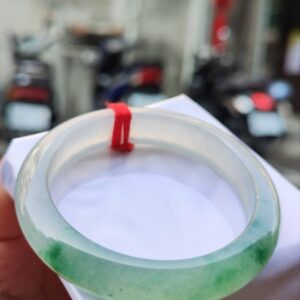 ✨ 木拿場口 頂級放光玻璃種飄綠花 正圈厚庄手鐲