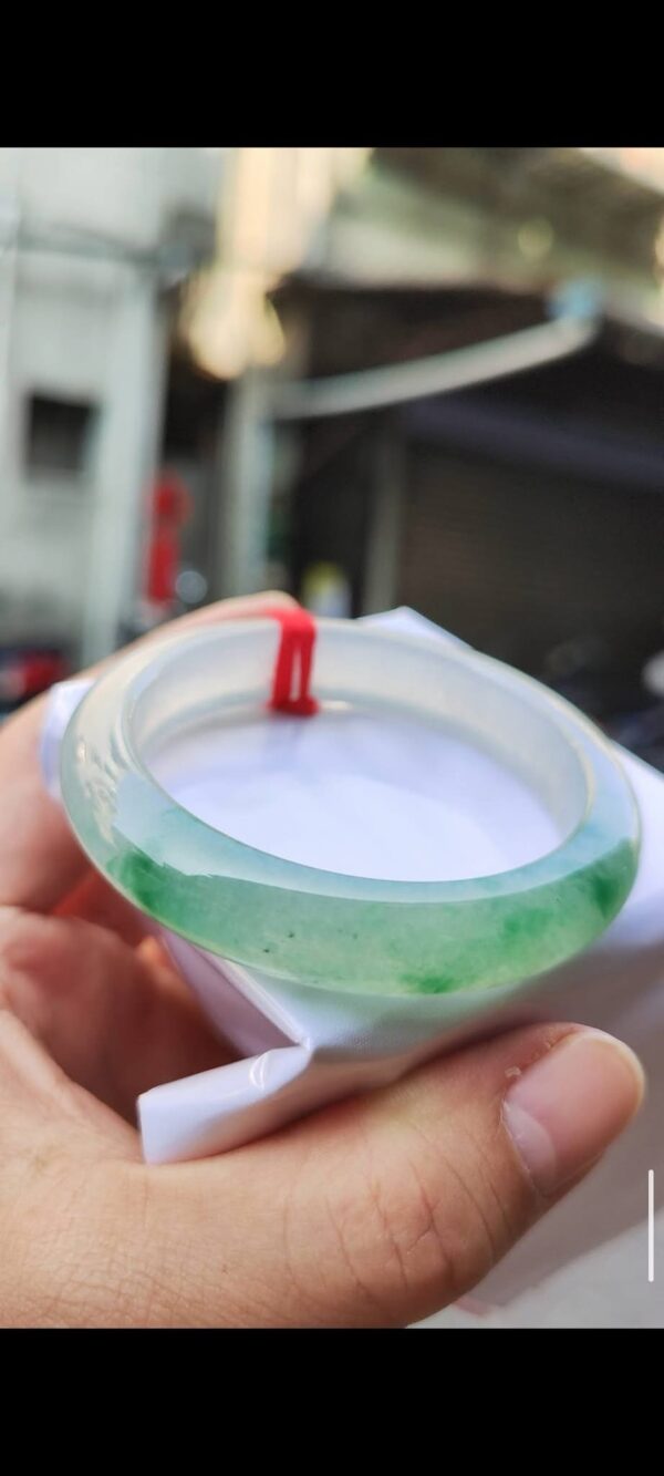 ✨ 木拿場口 頂級放光玻璃種飄綠花 正圈厚庄手鐲