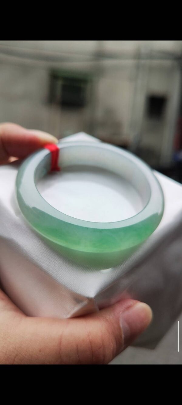 ✨  玻璃種飄陽綠 正圈厚庄手鐲💚 天然緬甸玉A貨