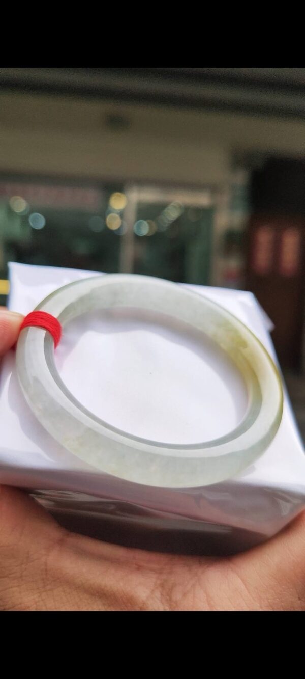 img_7788 ✨ 飄蜜黃放光玻璃種正圈圓骨手鐲
💚 天然緬甸玉A貨