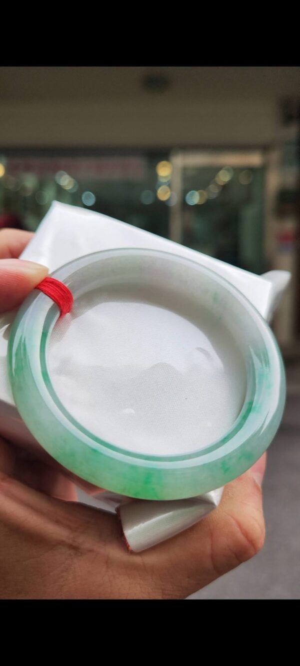 img_7802 ✨ 冰芙蓉種飄陽綠 正圈手鐲
💚 天然緬甸玉A貨