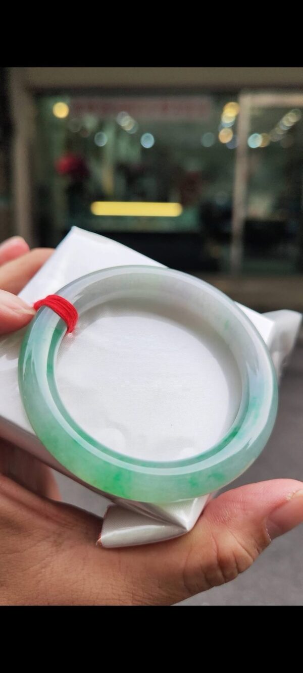 img_7805 ✨ 冰芙蓉種飄陽綠 正圈手鐲
💚 天然緬甸玉A貨