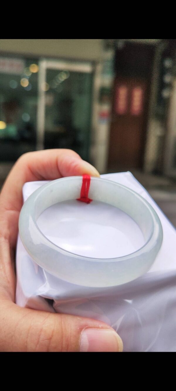 ✨ 冰種寬版白月光 正圈手鐲

💚 天然緬甸玉A貨