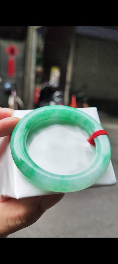 ✨  圓骨飄陽綠 正圈手鐲💚 天然緬甸玉A貨