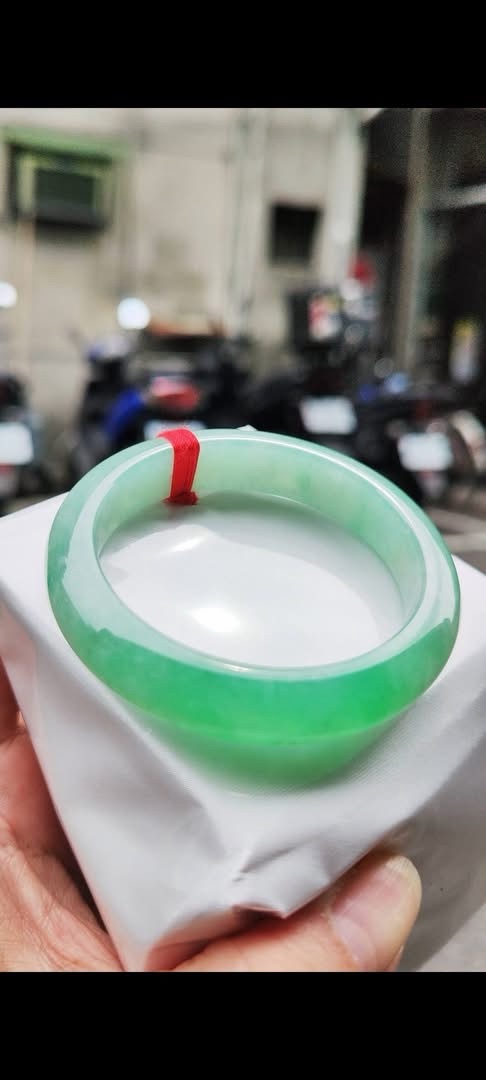 img_0146-3 ✨ 冰種飄陽綠 正圈厚庄手鐲💚 天然緬甸玉A貨