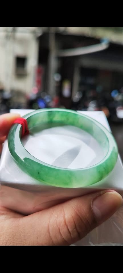 img_0304-3 ✨ 芙蓉種飄陽綠 正圈手鐲💚 天然緬甸玉A貨