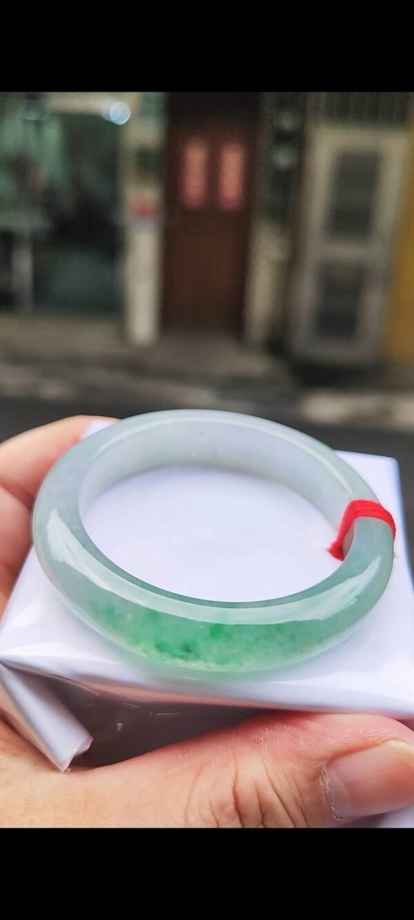 img_1550 ✨ 放光玻璃種飄綠花 正圈手鐲💚 天然緬甸玉A貨