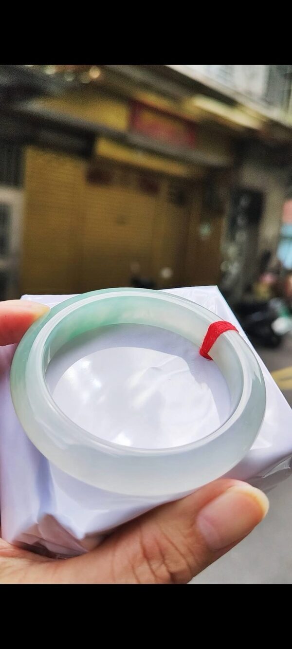 img_1740 ✨ 起光冰玻種飄綠厚庄 正圈手鐲