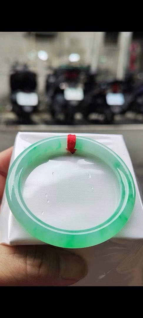img_5574-3 ✨ 冰種飄陽綠正圈圓骨手鐲💚 天然緬甸玉A貨