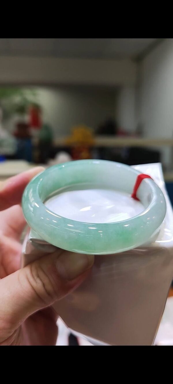 img_8500-2 ✨冰透超寬版飄綠花正圈手鐲💚 天然緬甸玉A貨