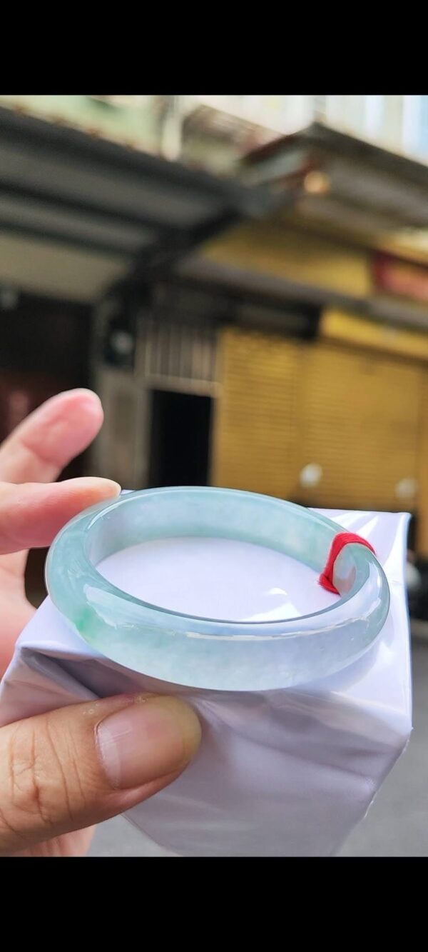 img_3387 ✨ 放光玻璃種飄綠花正圈手鐲 💚 天然緬甸玉A貨