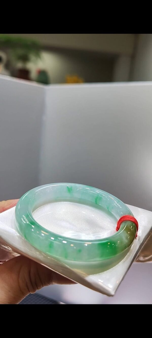 ✨冰種三彩圓骨正圈手鐲💚 天然緬甸玉A貨