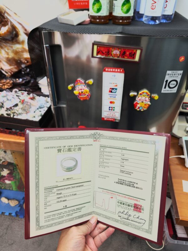 img_3586 ✨ 木拿寬版厚庄放光玻璃種飄綠花正圈手鐲
💚 天然緬甸玉A貨